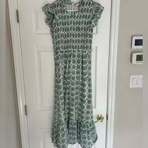Anna Cate smocked sage green floral midi dress EUC